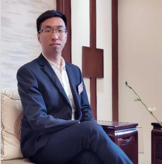  楊新濤 設(shè)計師